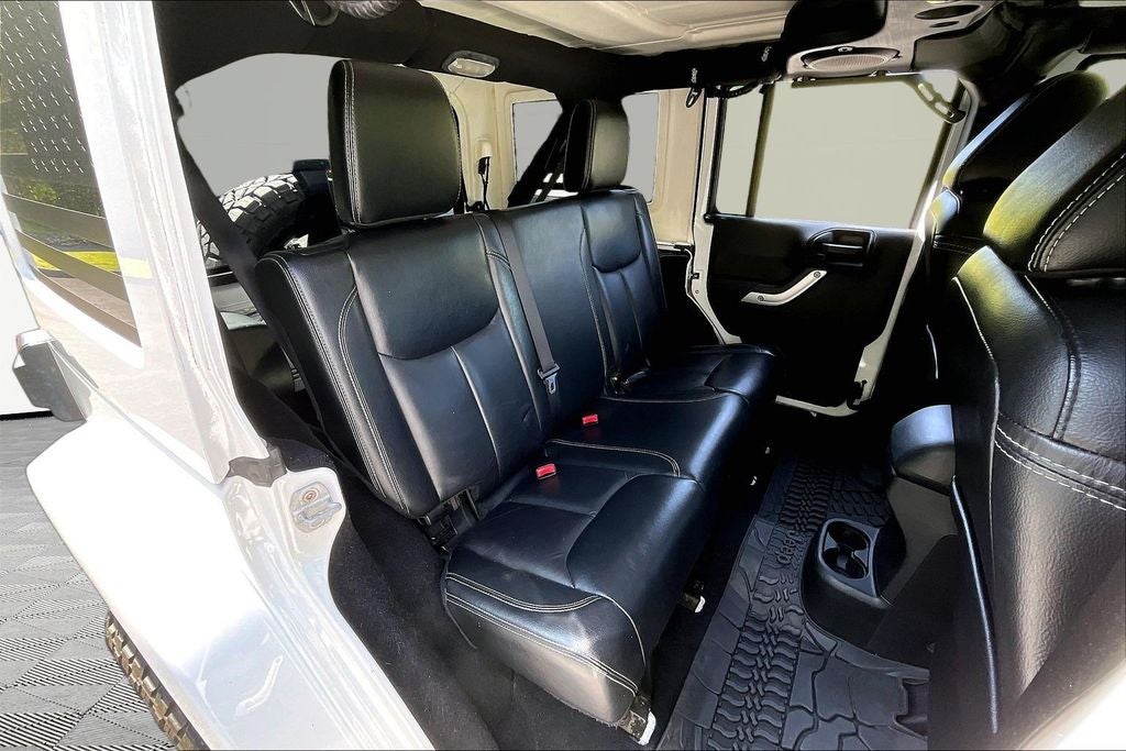 2013 Jeep Wrangler Unlimited Sahara