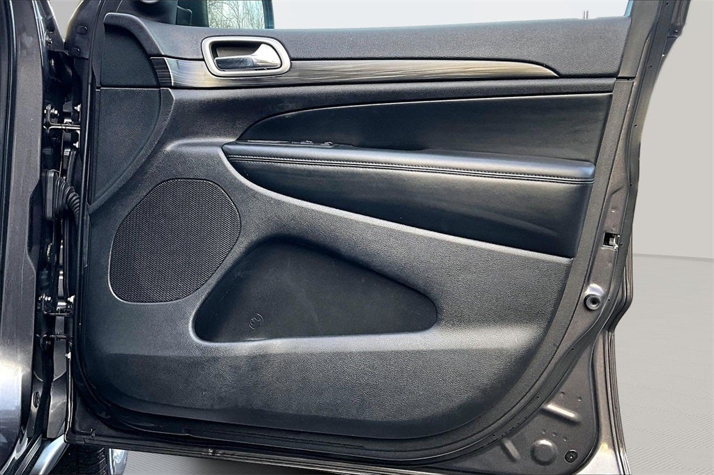 2019 Jeep Grand Cherokee Laredo E