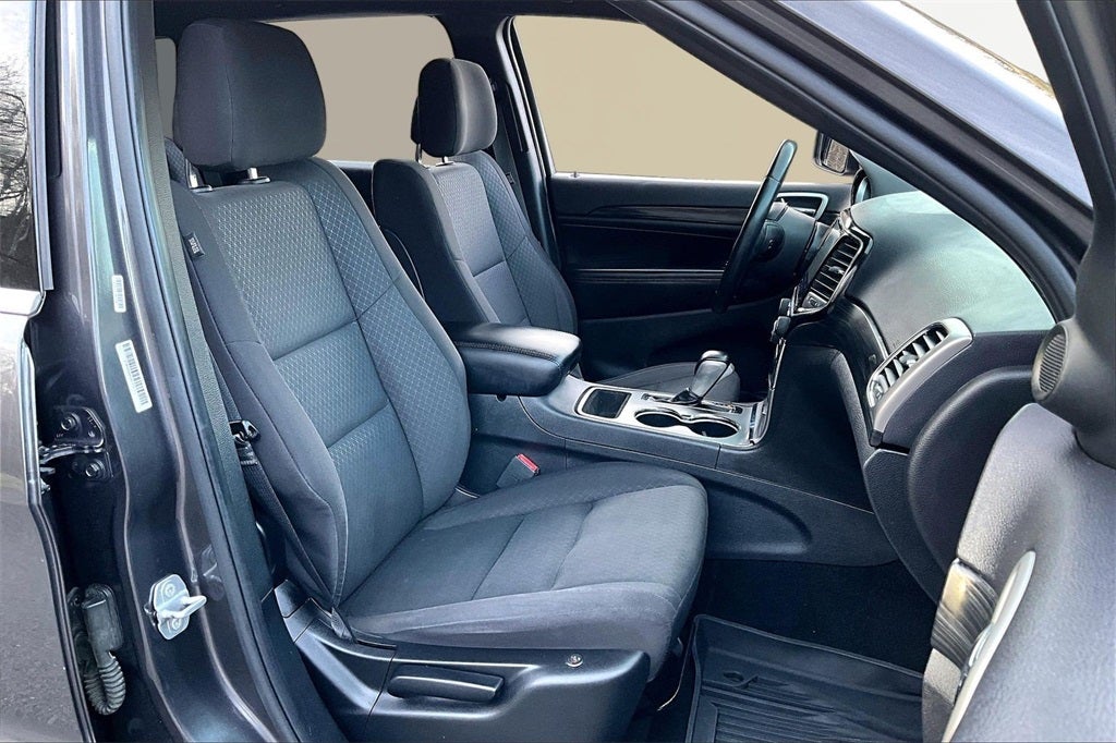 2019 Jeep Grand Cherokee Laredo E