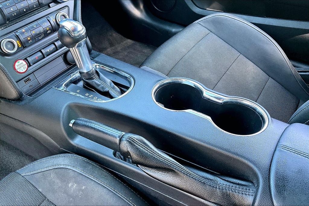 2017 Ford Mustang V6