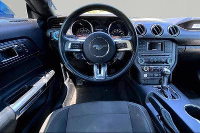 2017 Ford Mustang V6