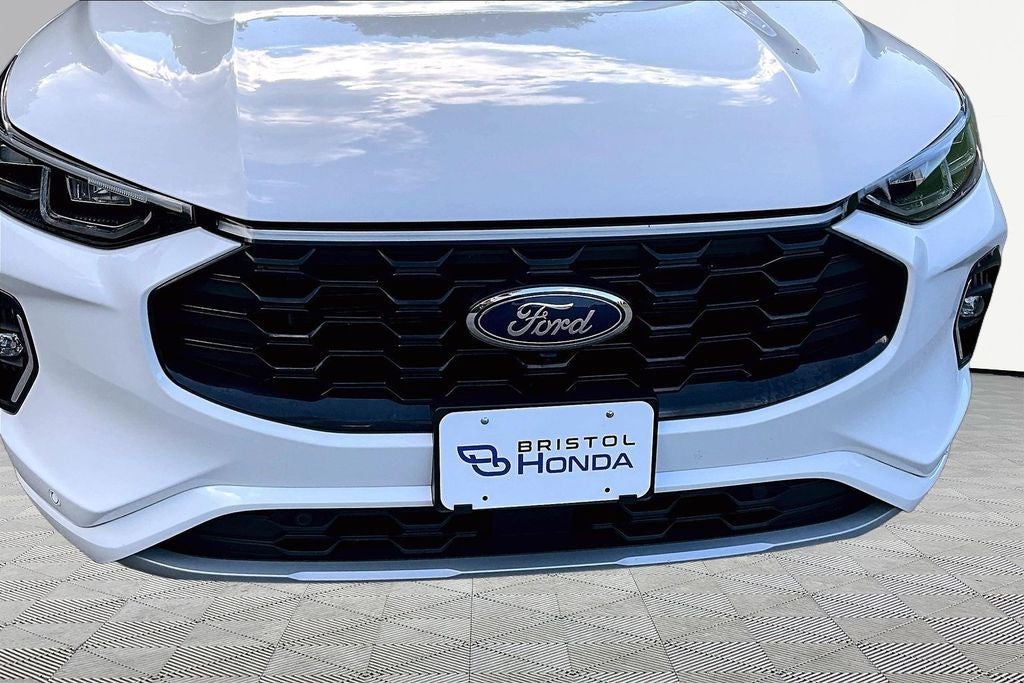 2023 Ford Escape ST-Line Elite