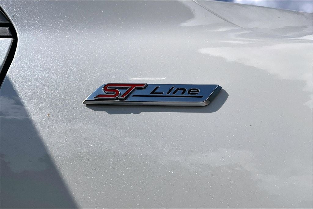 2023 Ford Escape ST-Line Elite