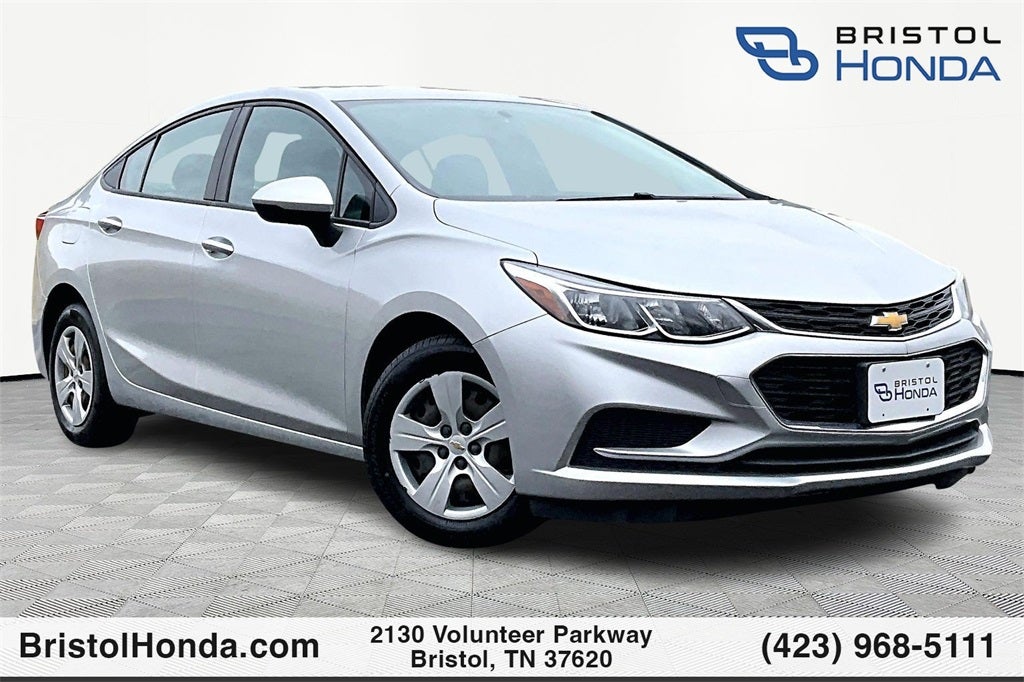 2018 Chevrolet Cruze - Image 1