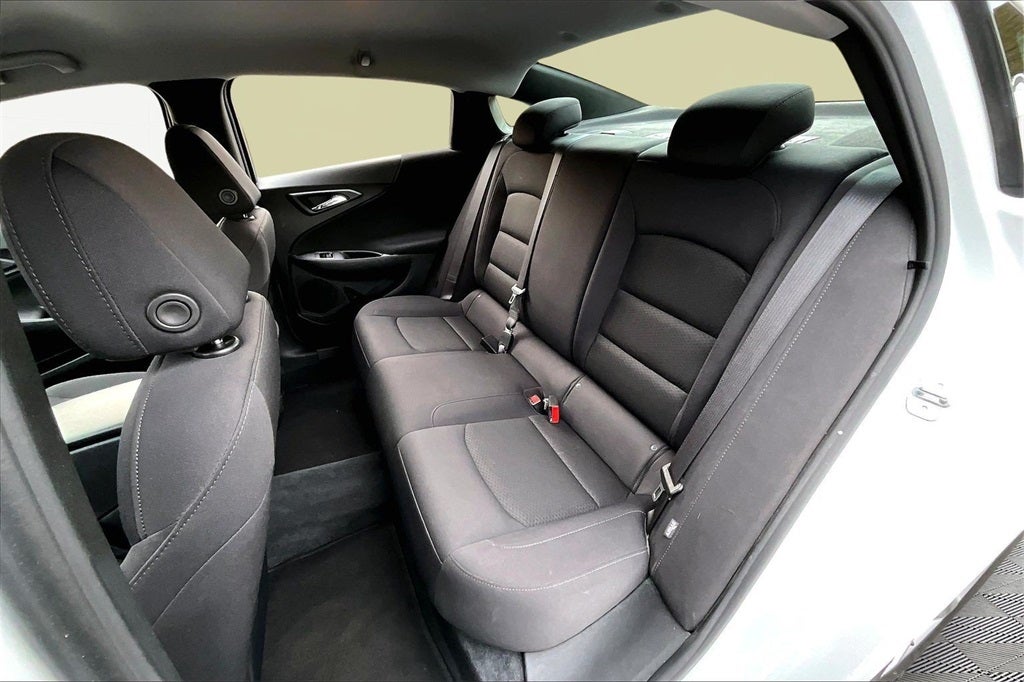 2022 Chevrolet Malibu LS 1LS