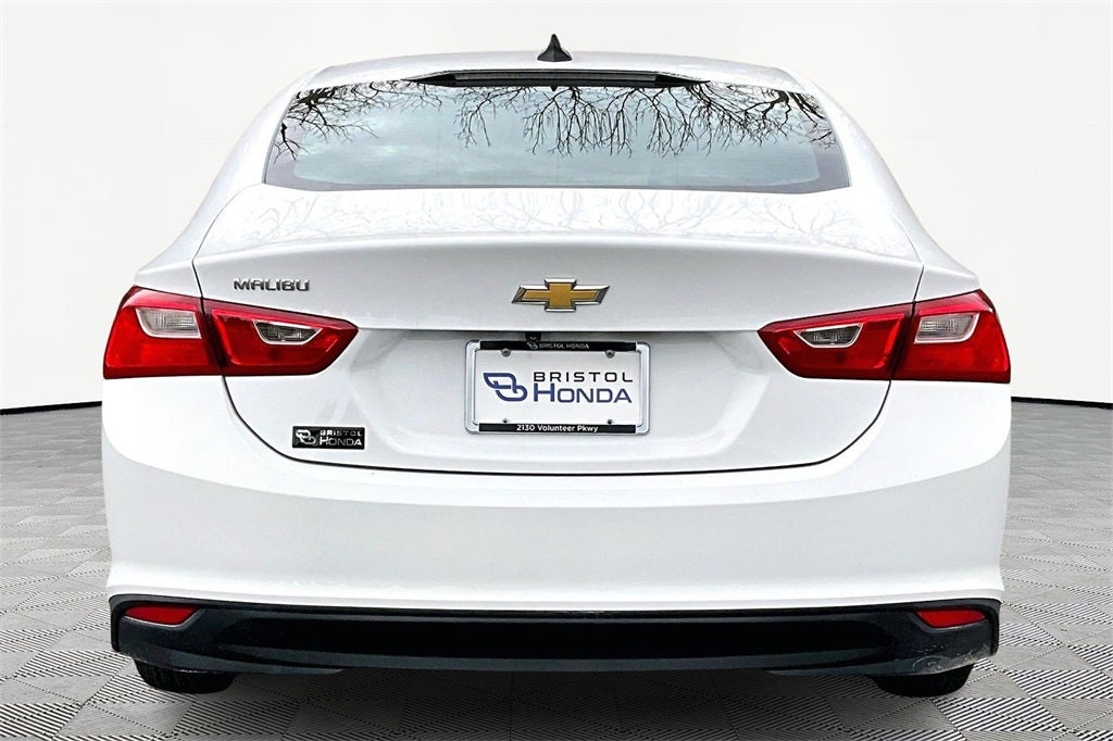 2022 Chevrolet Malibu LS 1LS