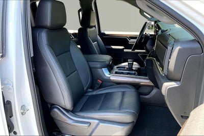 2025 Chevrolet Silverado 1500 LT LT1