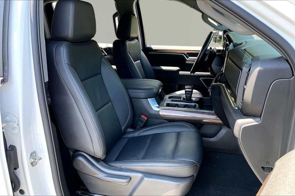 2025 Chevrolet Silverado 1500 LT LT1