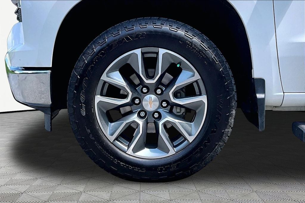 2025 Chevrolet Silverado 1500 LT LT1