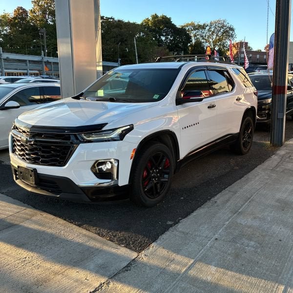 2022 Chevrolet Traverse Premier