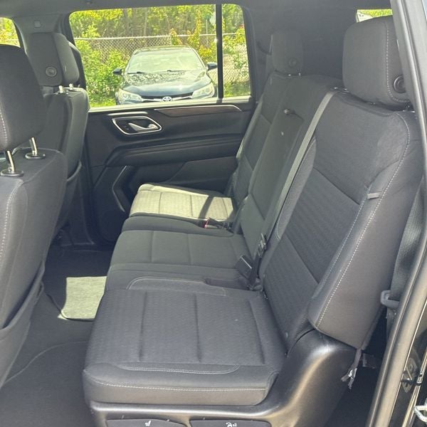 2022 Chevrolet Suburban LS