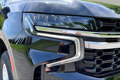 2022 Chevrolet Suburban LS