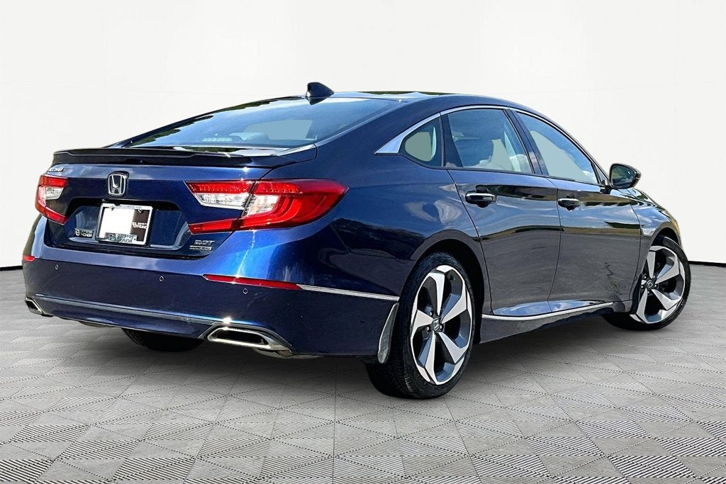 2019 Honda Accord Touring 2.0T