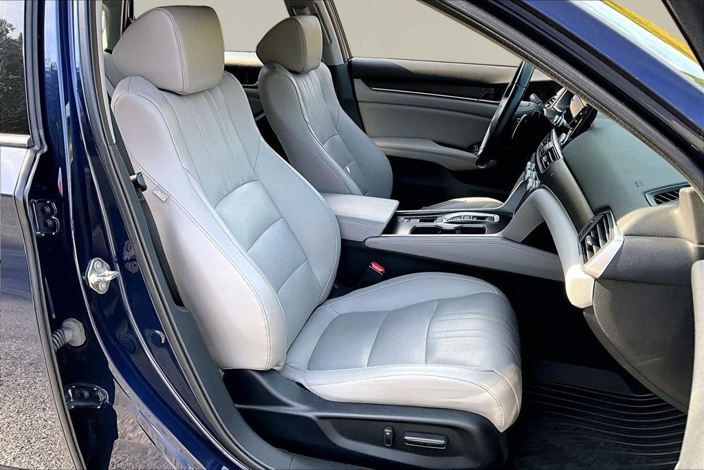 2019 Honda Accord Touring 2.0T