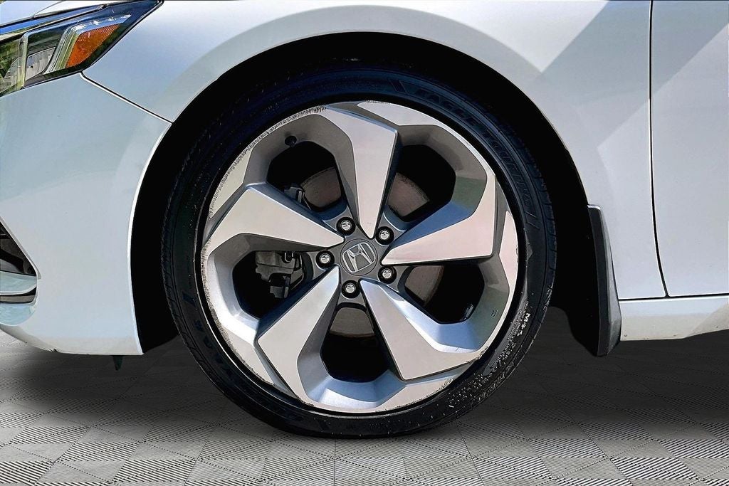 2018 Honda Accord Touring 2.0T
