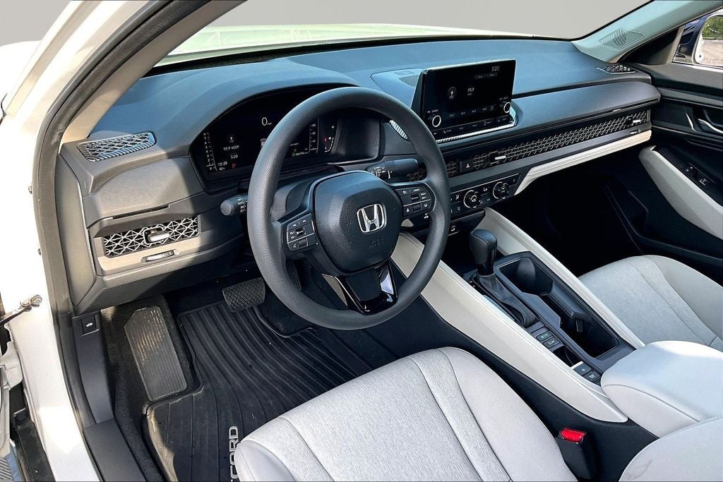 2025 Honda Accord SE