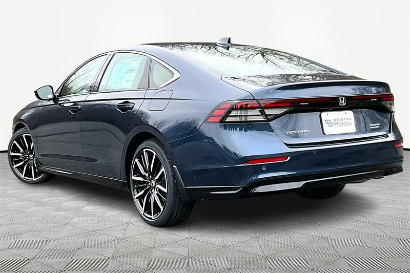2025 Honda Accord Hybrid - Image 3