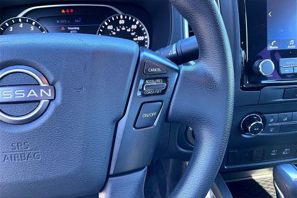 2022 Nissan Frontier SV