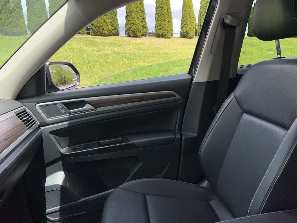 2021 Volkswagen Atlas 3.6L V6 SE w/Technology