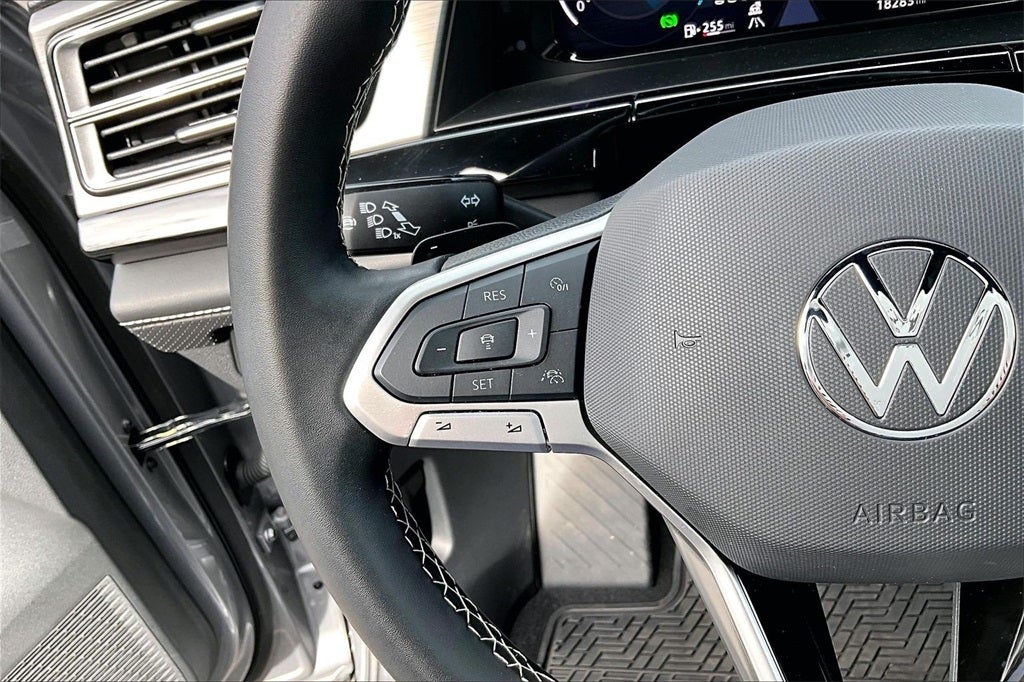 2025 Volkswagen Atlas Cross Sport 2.0T SE