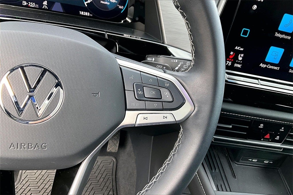 2025 Volkswagen Atlas Cross Sport 2.0T SE