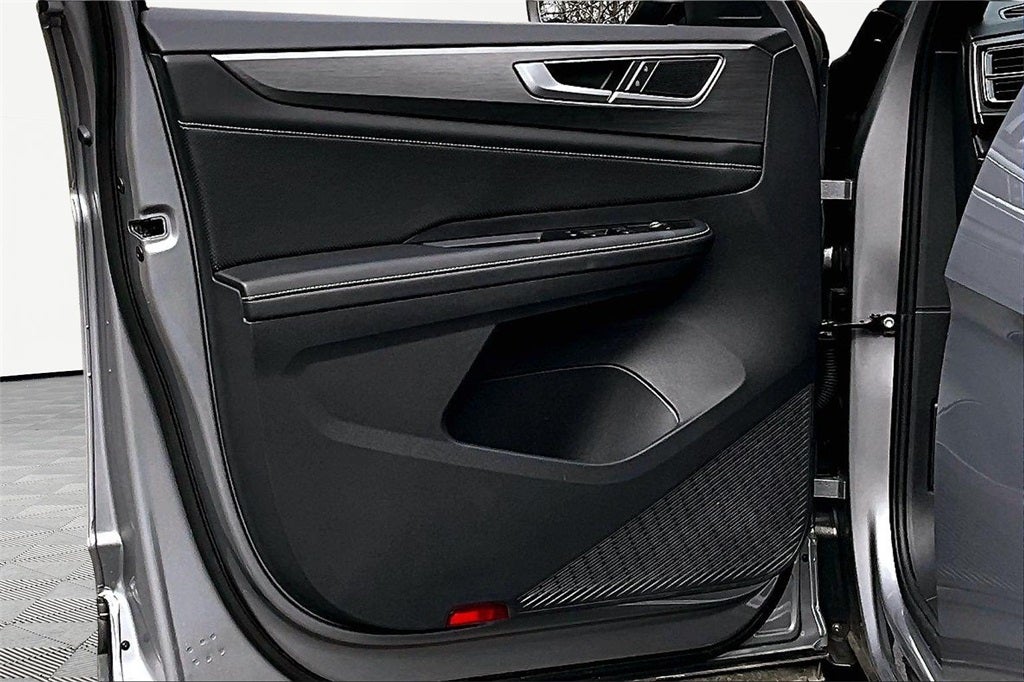 2025 Volkswagen Atlas Cross Sport 2.0T SE