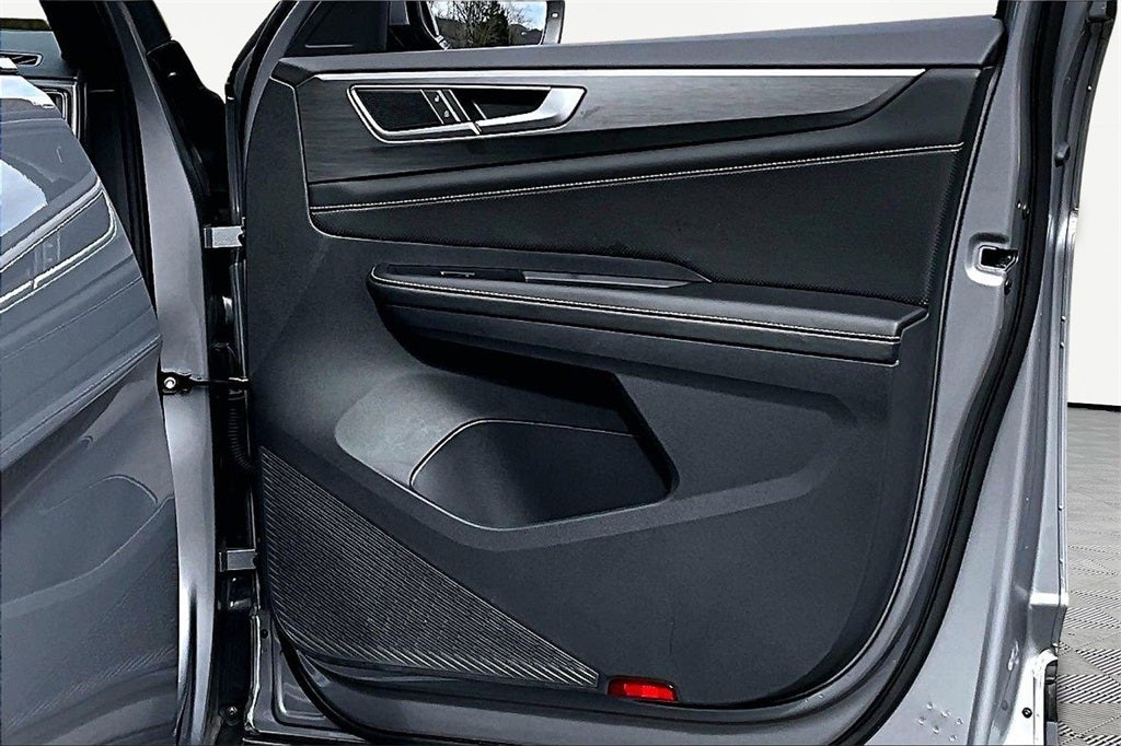 2025 Volkswagen Atlas Cross Sport 2.0T SE