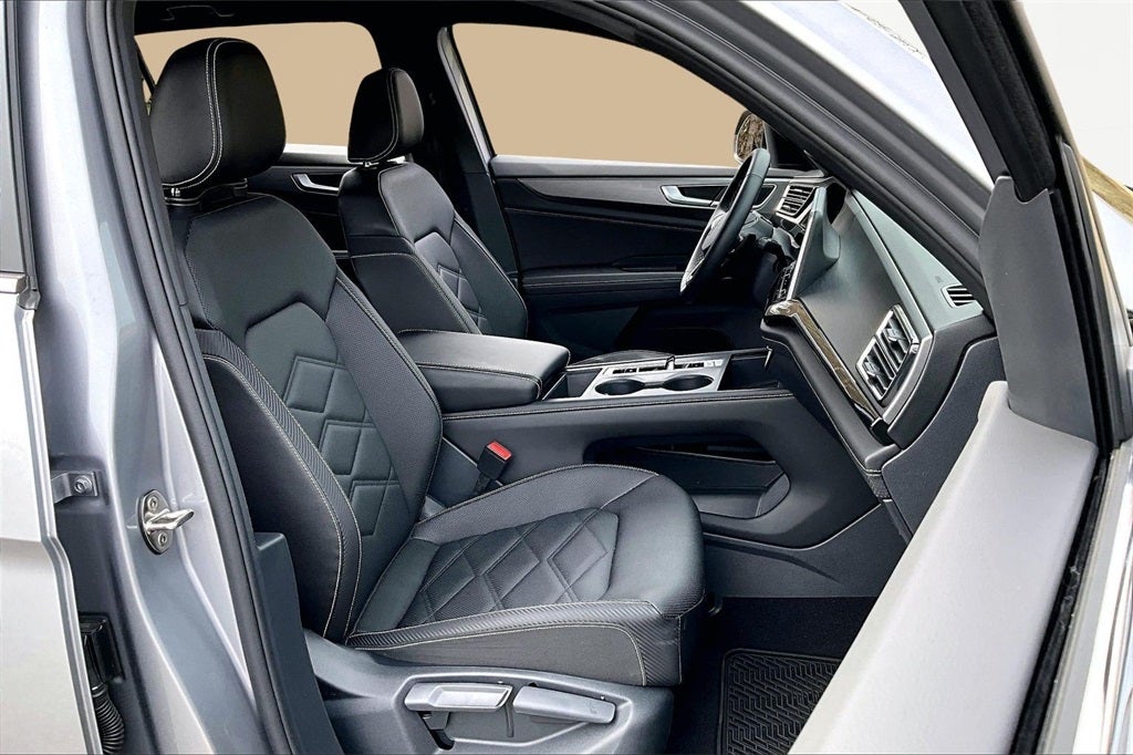 2025 Volkswagen Atlas Cross Sport 2.0T SE