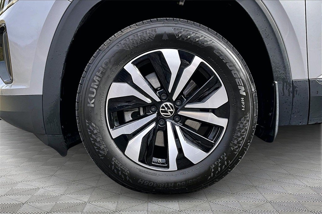 2025 Volkswagen Atlas Cross Sport 2.0T SE