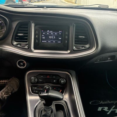 2015 Dodge Challenger R/T Shaker