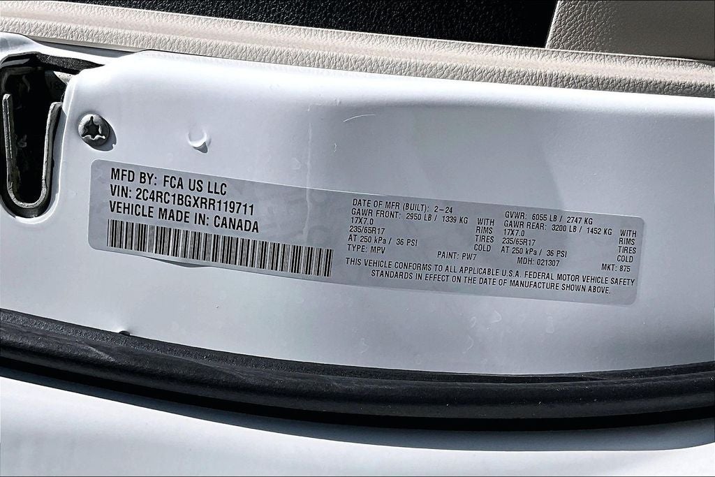 2024 Chrysler Pacifica Touring L
