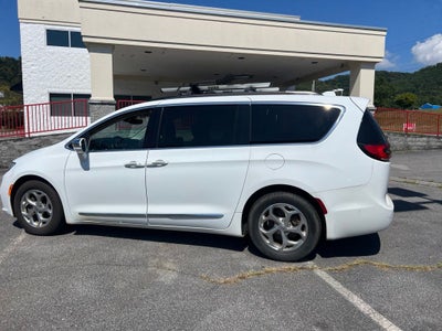 2022 Chrysler Pacifica Limited