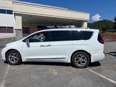 2022 Chrysler Pacifica Limited