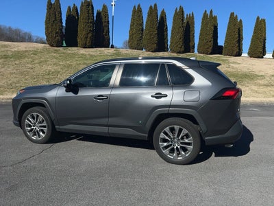 2019 Toyota RAV4 XLE Premium