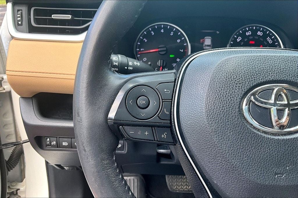2020 Toyota RAV4 XLE Premium