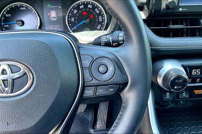2020 Toyota RAV4 Hybrid XLE