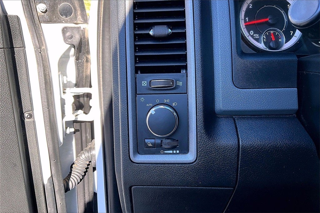 2018 RAM 2500 thumbnail 32