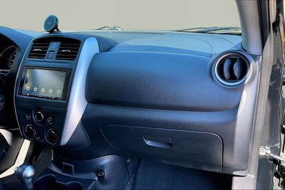 2017 Nissan Versa 1.6 SV