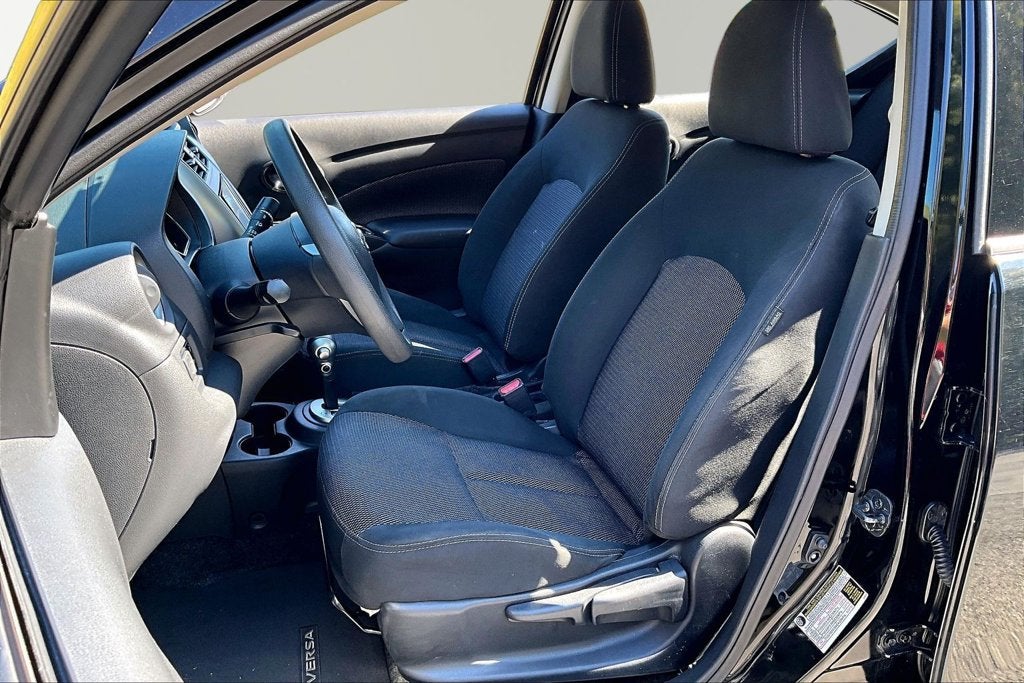 2017 Nissan Versa 1.6 SV