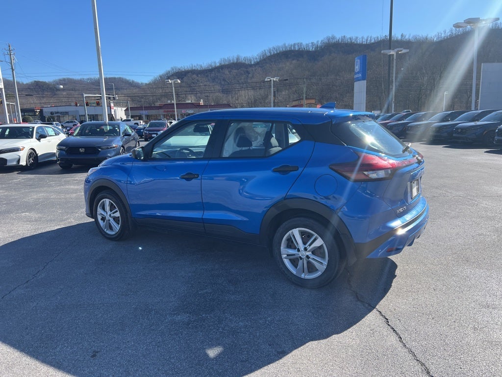 2022 Nissan Kicks S