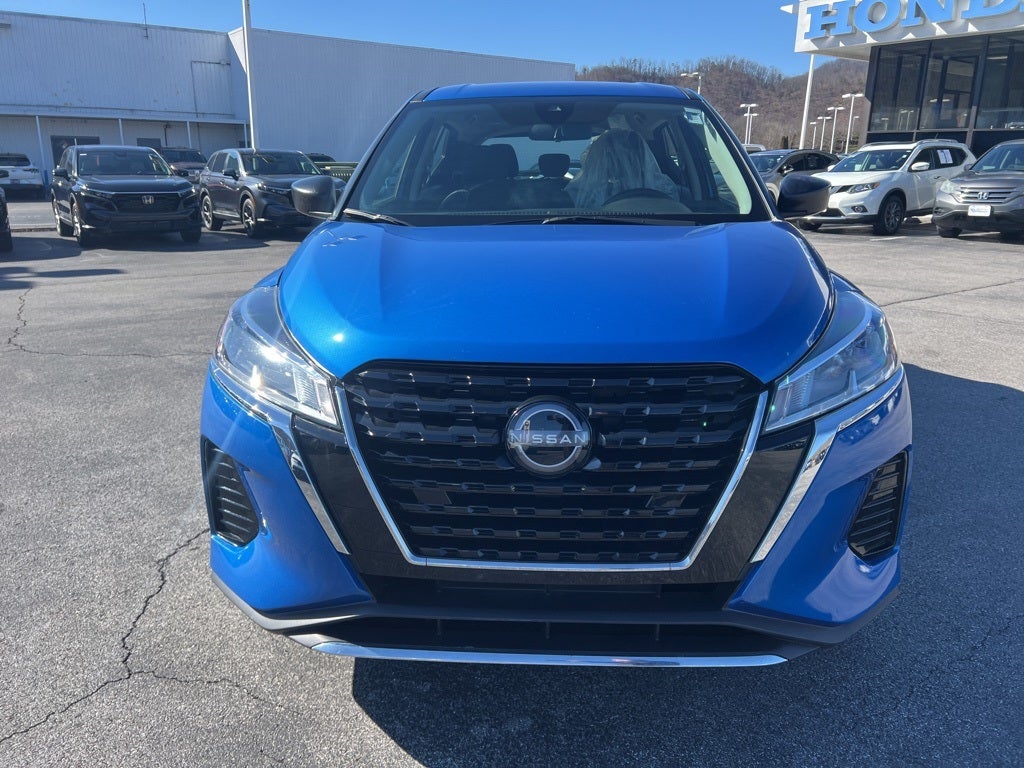 2022 Nissan Kicks S