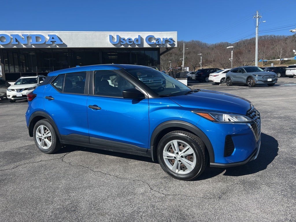 2022 Nissan Kicks S