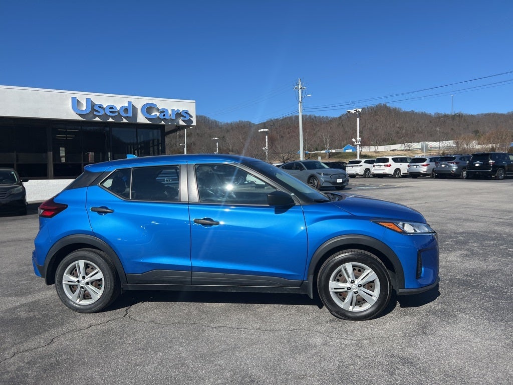 2022 Nissan Kicks S