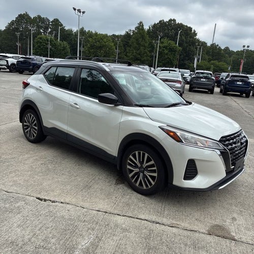 2022 Nissan Kicks SV
