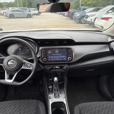 2022 Nissan Kicks SV