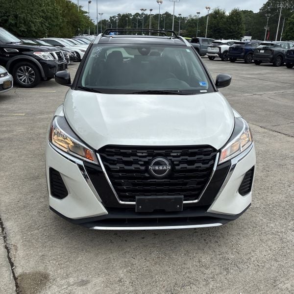 2022 Nissan Kicks SV