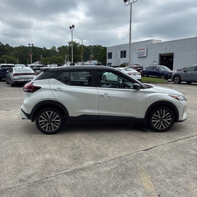 2022 Nissan Kicks SV