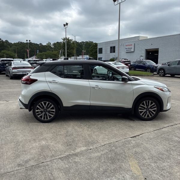 2022 Nissan Kicks SV