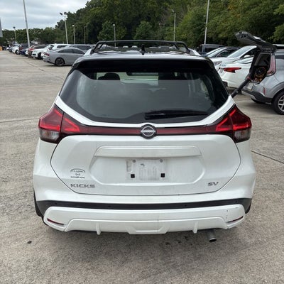 2022 Nissan Kicks SV