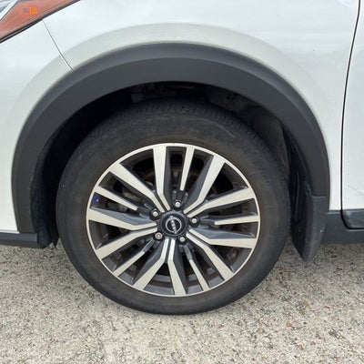 2022 Nissan Kicks SV